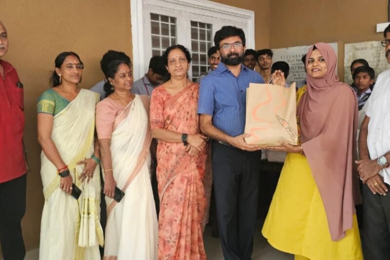 ഹൃദയപൂർവ്വം സഹപാഠിക്കൊരു കൈത്താങ്ങ്