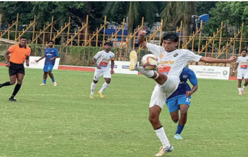 സീനിയര് ഫുട്ബോള്: 
തൃശൂർ, ഇടുക്കി ഫൈനൽ ഇന്ന്