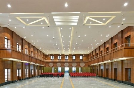 നവീകരിച്ച ടൗൺഹാൾ ഇന്ന് തുറക്കും