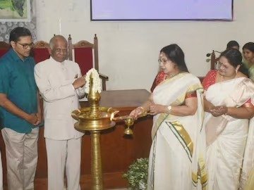 എറണാകുളം മഹാരാജാസ് കോളേജിൽ ഭരണഭാഷാ വാരാഘോഷം ആരംഭിച്ചു