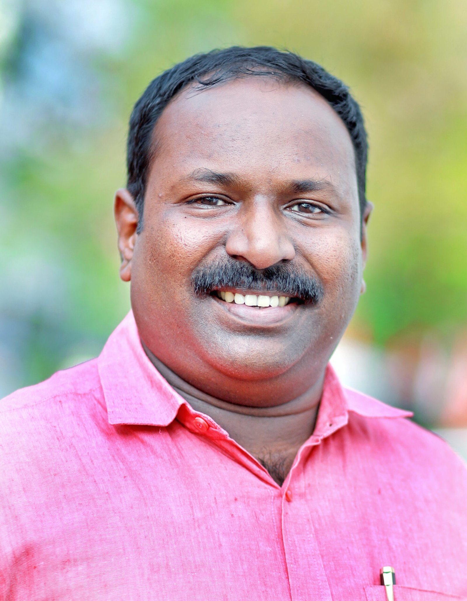 മൂവാറ്റുപുഴയിൽ ഇടതുകാറ്റല്ല, ‘അരുൺ’ തരംഗം! എംഎൽഎയുടെ ഫ്ലെക്സ് വികസനത്തിന് അന്ത്യം കുറിക്കാൻ കച്ചമുറുക്കി എൽഡിഎഫ്